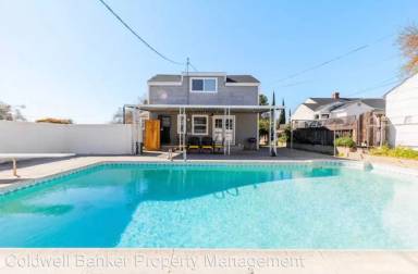 Main picture of 1444 Luning St