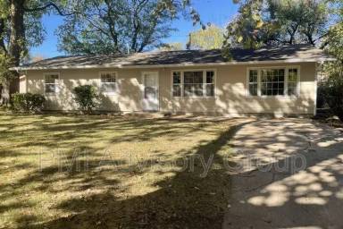 Main picture of 2213 SE Davies St
