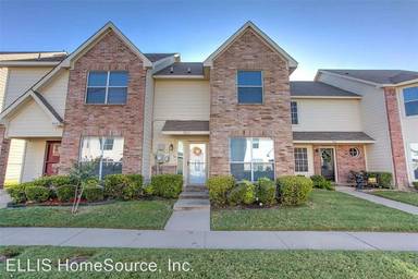 Main picture of 5664 Giddyup Ln