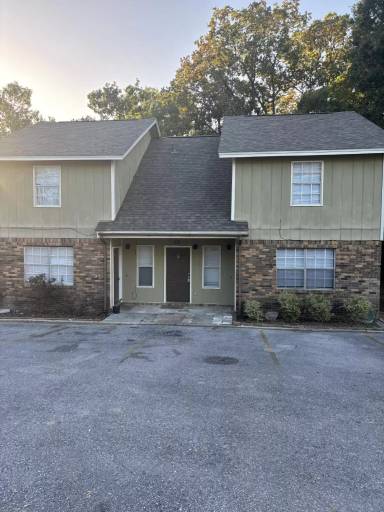 Main picture of 146 Alabama Ave