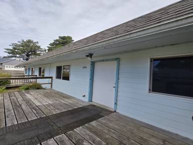 Main picture of 1706 NW 26th St