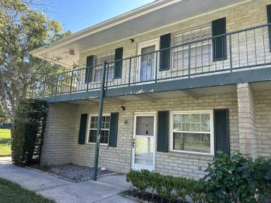 Main picture of 200 E 10th Ave