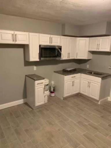 Main picture of 11 Roosevelt St