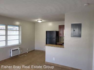 Main picture of 1011 NE 8th Ave