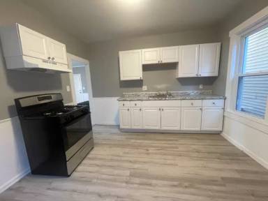 Main picture of 20 Quequechan St