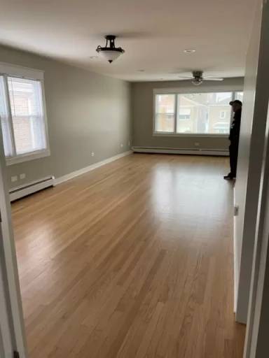 Main picture of 5559 N Mango Ave