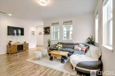 Main picture of 2733 Sorano Ct
