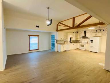 Main picture of 278 Bethel Ave