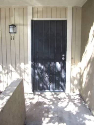 Main picture of 7700 Parkway Dr