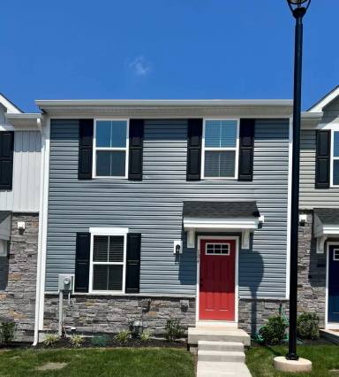Main picture of 104 Drawbridge Ave