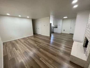Main picture of 922 NE 21st Ave