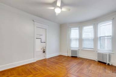 Main picture of 4710 Springfield Ave