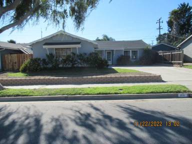 Main picture of 3976 Saturn Ave
