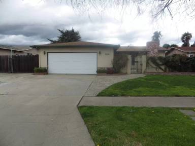 Main picture of 432 Comanche Way