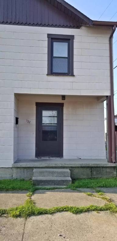 Main picture of 134 E Pearl St