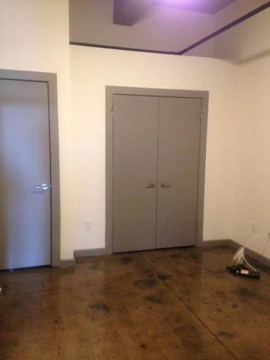 Main picture of 926 Commerce St