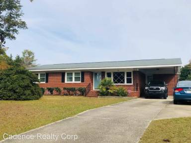 Main picture of 202 Wrenwood Cir