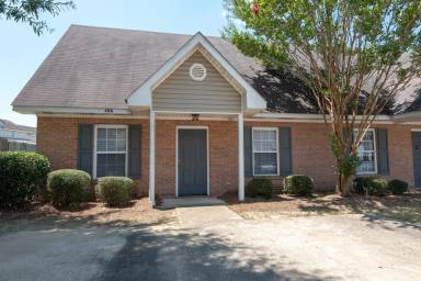 Main picture of 438 Taleeda Ct