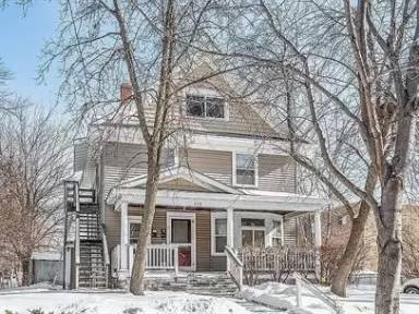 Main picture of 738 Fry St