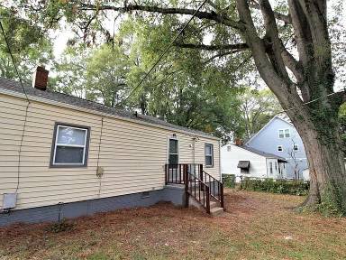Main picture of 721 E 26th St
