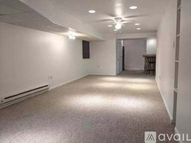 Main picture of 438 Summit Ave