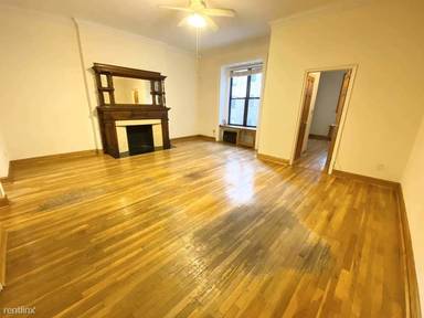 Main picture of 119 W 69th St