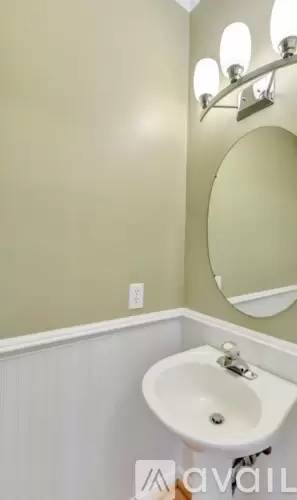 Main picture of 1310 River Chase Ln
