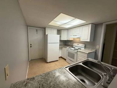 Main picture of 2829 Santa Barbara Blvd