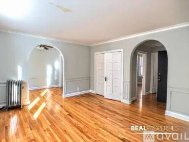 Main picture of 540-48 W Surf St