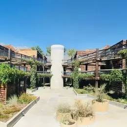 Main picture of 120 E Mallard Dr