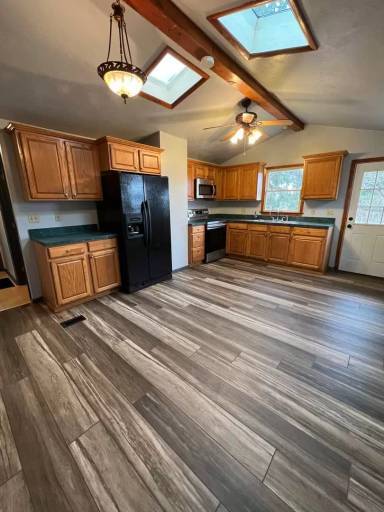 Main picture of 2546 W Shoff Rd