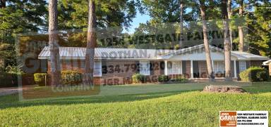 Main picture of 1616 Randall Rd