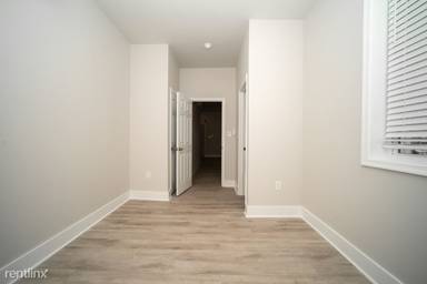 Main picture of 2761 N 24th St