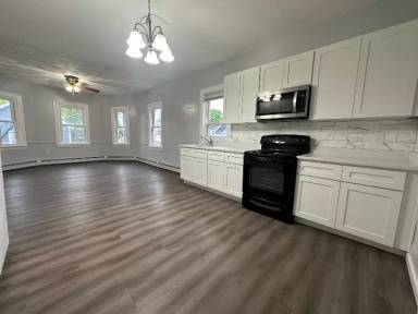 Main picture of 147 Prudence Ave