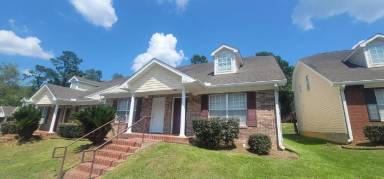 Main picture of SummerChase Condominiums