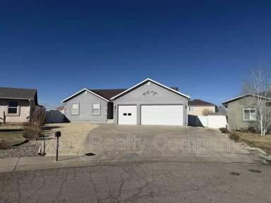 Main picture of 2143 Teal Ct