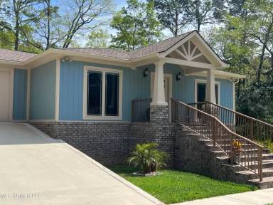 Main picture of 1020 Margaret St