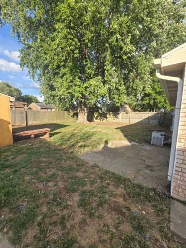 Main picture of 2427 Thornton Ave