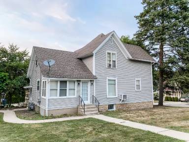Main picture of 203 N 5th St