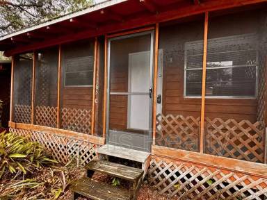 Main picture of 1165 East Spruce Street - B
