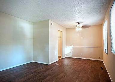 Main picture of 770 S 70th St