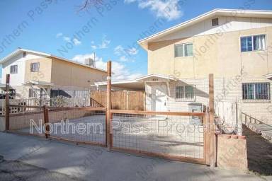 Main picture of 1025 E 8th Ave
