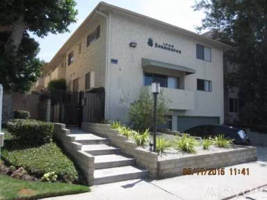Main picture of 1626 S Barrington Ave