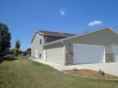 Main picture of 3427 15th St S