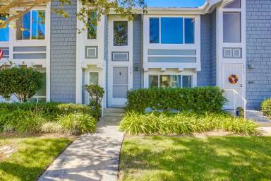 Main picture of 6949 Carnation Dr