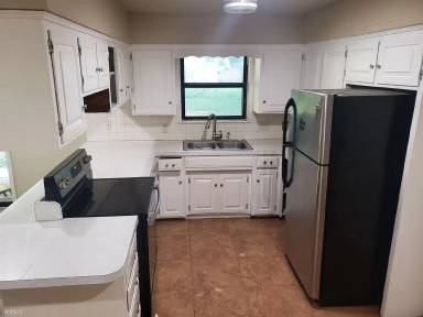 Main picture of 2204 SE 14th St