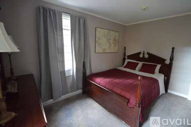 Main picture of 2388 Young St SE