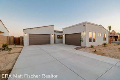 Main picture of 14837 E 47th Ln