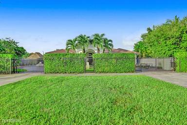 Main picture of 12335 NW 6th St