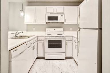 Main picture of Briarcliffe Condos
